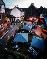 Weingut & Straußwirtschaft Comes Weingut & Straußwirtschaft Comes