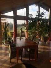 Esstisch im Wohnraum