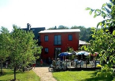 Weingut - Winzercafé - Gästehaus Görgen - optimaler Startpunkt zum Maare-Mosel-Radweg