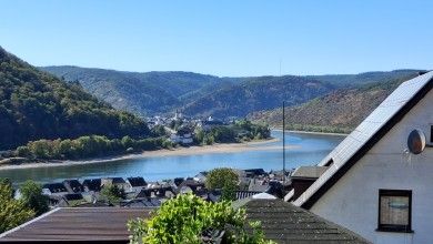Villa Gast Salmagundi – Gruppenferienwohnung am Mittelrhein für 14 Erwachsene + 2 Kinder
