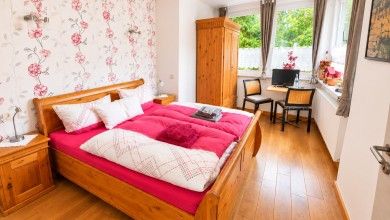 Villa Gast Salmagundi – Gruppenferienwohnung am Mittelrhein für 14 Erwachsene + 2 Kinder