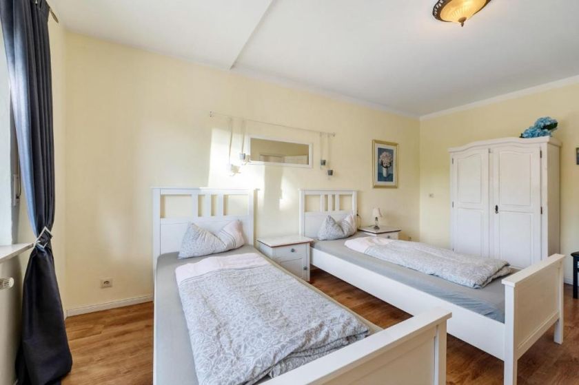 Pension, Ferienwohnungen und Restaurant Golsong