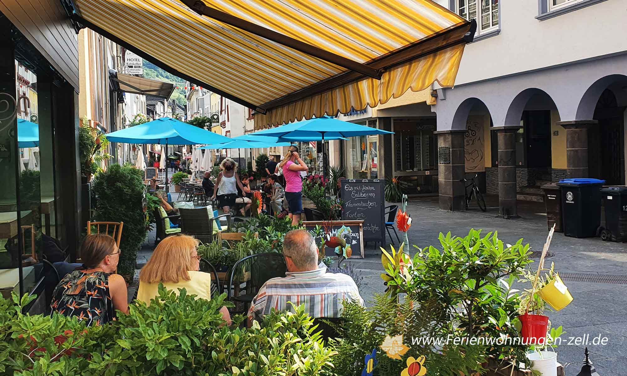 Planwagenfahrt durch die Weinberge