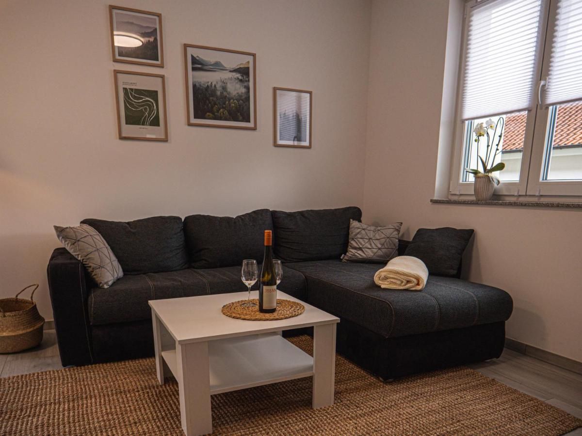 Wohnzimmer Terrassenlage