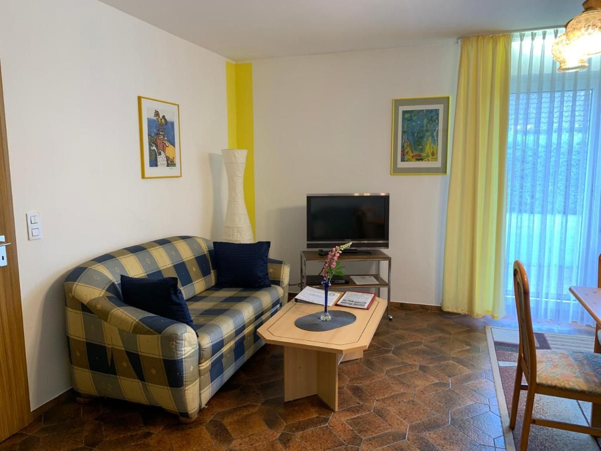 Ferienwohnung und Gästezimmer Haus Berndorf