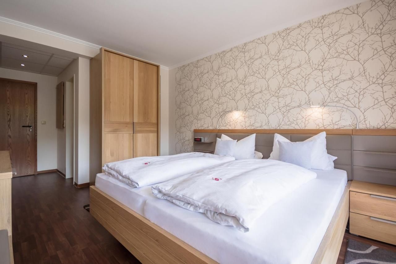 Hotel-Weinhaus Mayer