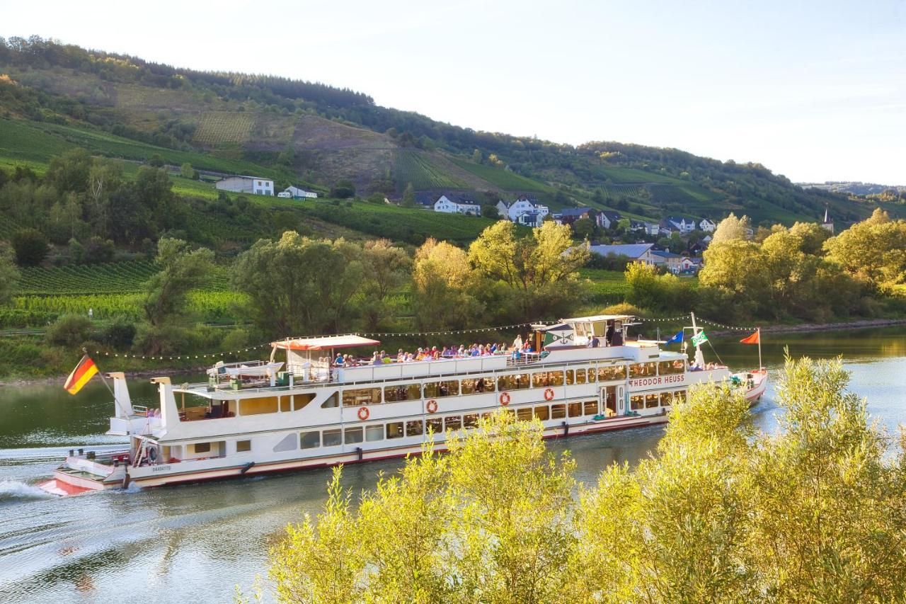 Hotel-Weinhaus Mayer