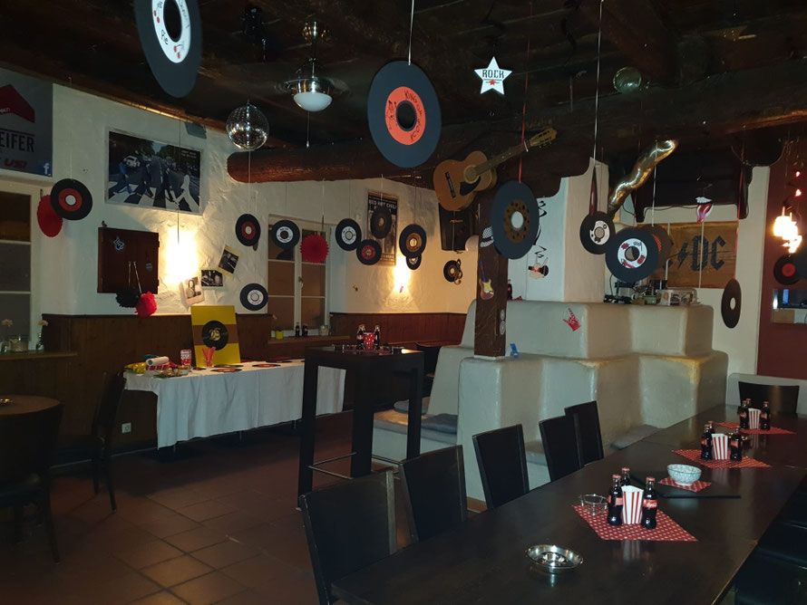 Beim Josl - Musik • Bar • Kneipe