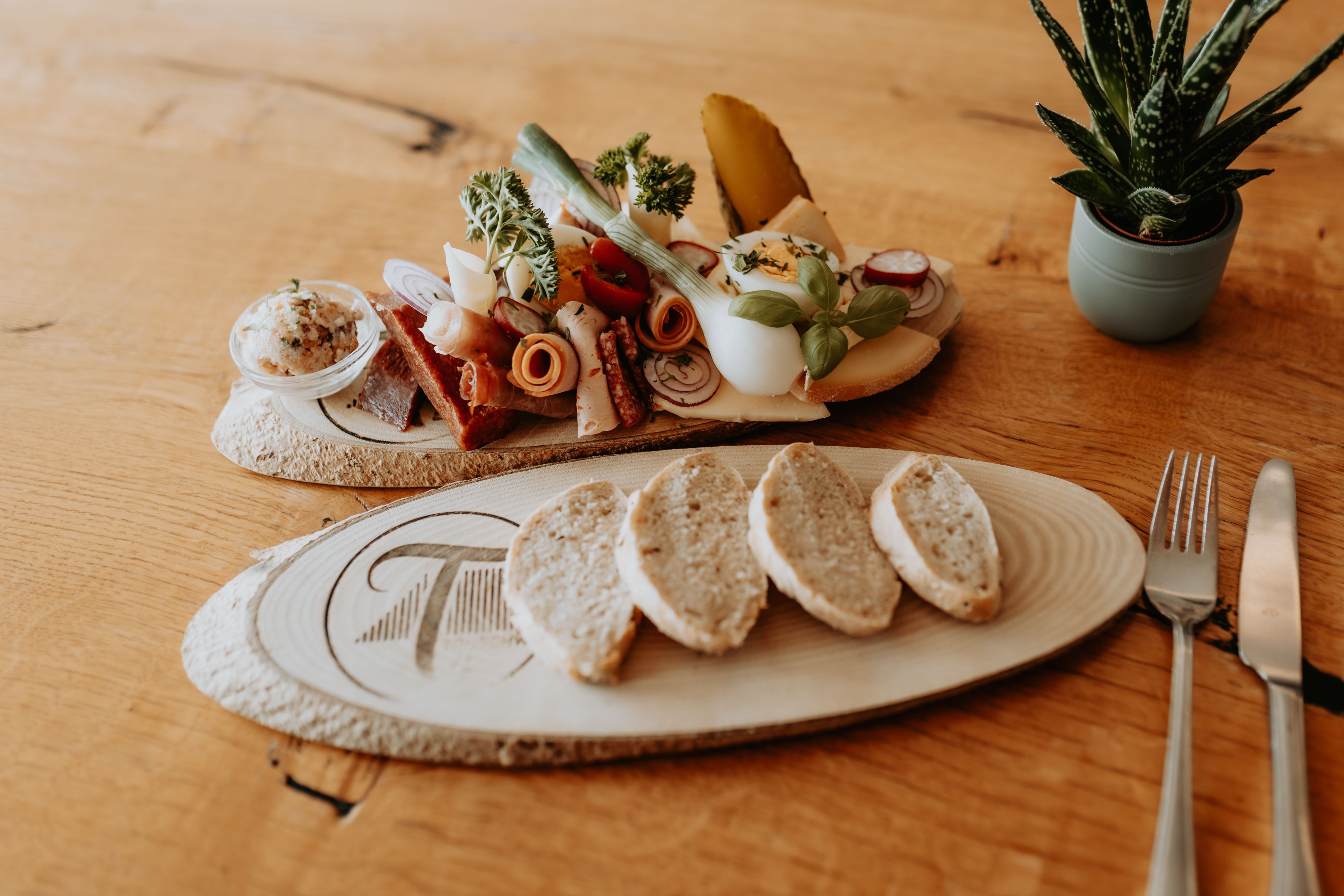 Landhotel & Restaurant Truschwende 4