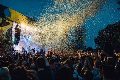 Folk im Park