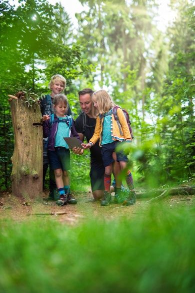 Mythen- und Sagenweg Bad Laasphe Mythen- und Sagenweg Bad Laasphe
