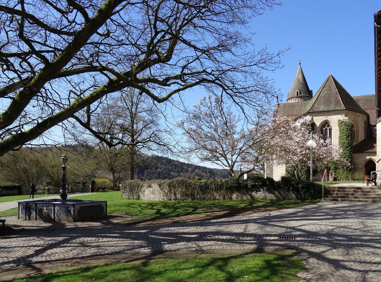 Vom Kloster Lorch zum Hohlen Stein und zur Schillergrotte